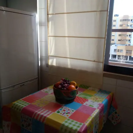 Telheiras 2 شقة